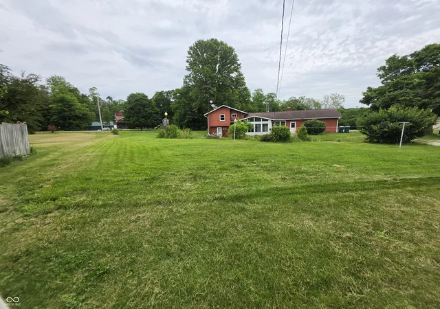 Photo 3 of Sale Pending at 4407 Martin Rd, Richmond, IN 47374 | MLS# 22108350 | Listing updated on 2026-08-17