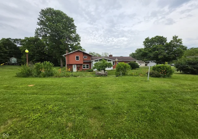 Photo 4 of Sale Pending at 4407 Martin Rd, Richmond, IN 47374 | MLS# 22108350 | Listing updated on 2026-08-17