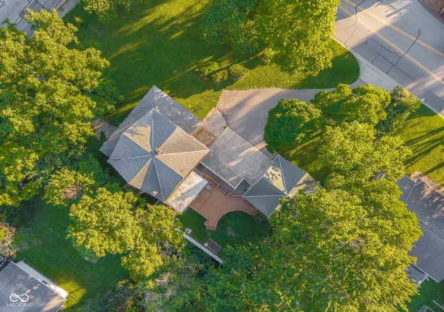 76th image of 3200 25th St, Columbus, IN 47203 | MLS# 22108364