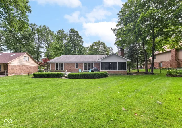 2nd image of 7062 W Christian Dr, New Palestine, IN 46163 | MLS# 22108374