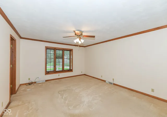 28th image of 7062 W Christian Dr, New Palestine, IN 46163 | MLS# 22108374