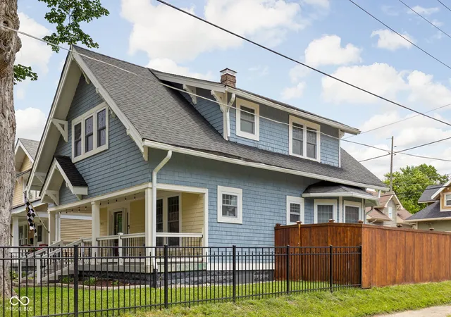 Photo 2 of Sale Pending at 903 Eastern Ave, Indianapolis, IN 46201 | MLS# 22108410 | Listing updated on 2026-10-15