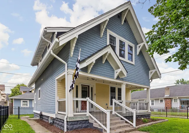 Photo 4 of Sale Pending at 903 Eastern Ave, Indianapolis, IN 46201 | MLS# 22108410 | Listing updated on 2026-10-15