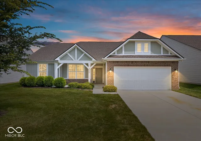 1st image of 9828 Canyon Ln, Pendleton, IN 46064 | MLS# 22108422
