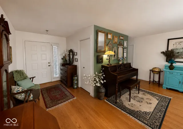 4th image of 9525 S Pointe Lasalles Dr S, Bloomington, IN 47401 | MLS# 22108431