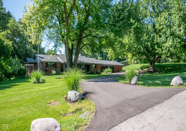 Homes for sale in Indianapolis, IN | 5855 Andover Rd, Indianapolis, IN 46220 | MLS# 22108456