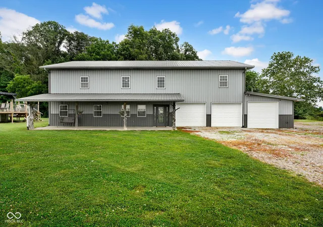 Homes for sale in North Vernon, IN | 1975 S County Road 800 W, North Vernon, IN 47265 | MLS# 22108466