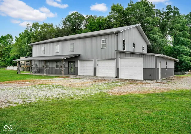 Homes for sale in North Vernon, IN | 1975 S County Road 800 W, North Vernon, IN 47265 | MLS# 22108466