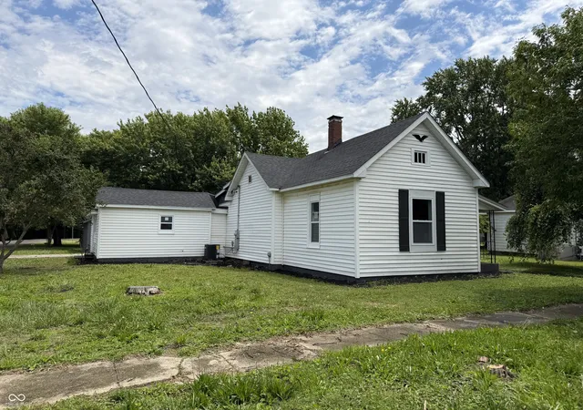 1st image of 115 N 2nd St, Kingman, IN 47952 | MLS# 22108508