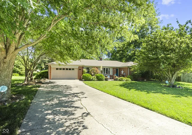 Photo 2 of Sale Pending at 477 Heritage, Danville, IN 46122 | MLS# 22108522 | Listing updated on 2026-08-17