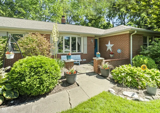 Photo 3 of Sale Pending at 477 Heritage, Danville, IN 46122 | MLS# 22108522 | Listing updated on 2026-08-17