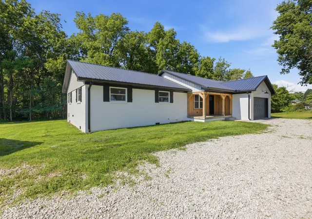 3rd image of 8667 W County Road 550 N, North Salem, IN 46165 | MLS# 22108536