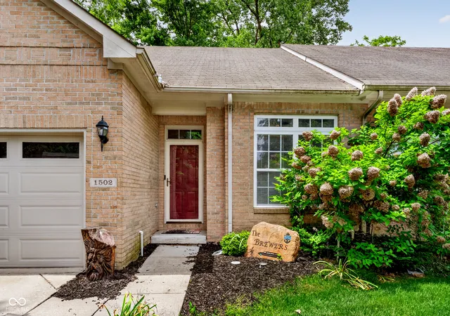 Homes for sale in Brownsburg, IN | 1502 Hideaway Dr, Brownsburg, IN 46112 | MLS# 22108549