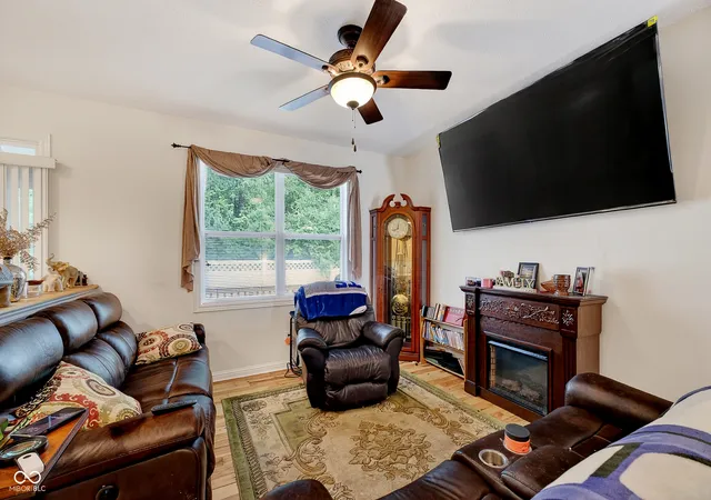 Homes for sale in Brownsburg, IN | 1502 Hideaway Dr, Brownsburg, IN 46112 | MLS# 22108549