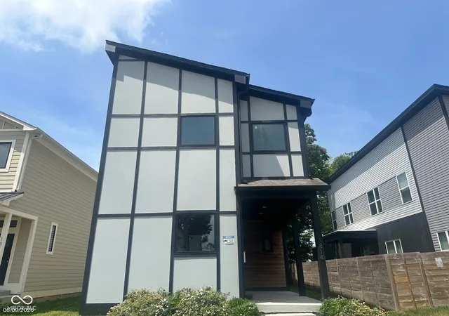 1st image of 1814 Bellefontaine St, Indianapolis, IN 46202 | MLS# 22108565