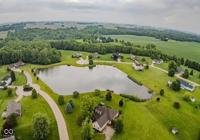 Photo 3 of Single family home for sale at 1580 E Garnett Dr, Frankfort, IN 46041 | MLS# 22108580 | Listing updated on 2026-09-01