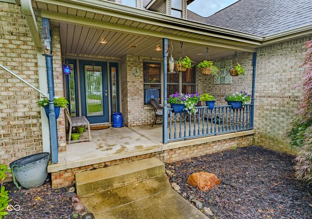 Photo 4 of Single family home for sale at 1580 E Garnett Dr, Frankfort, IN 46041 | MLS# 22108580 | Listing updated on 2026-09-01