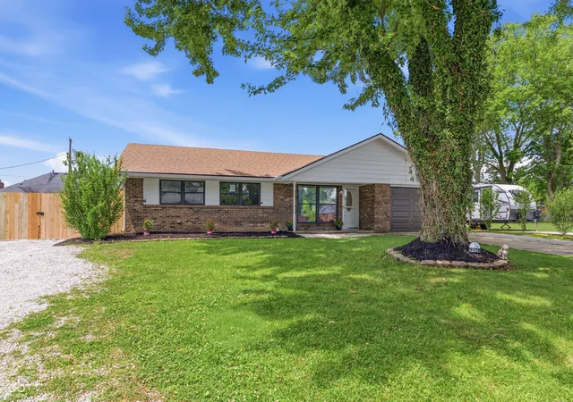 Homes for sale in Plainfield, IN | 234 Meadow Ln, Plainfield, IN 46168 | MLS# 22108583