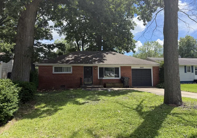 1st image of 2605 E 5th St, Anderson, IN 46012 | MLS# 22108593