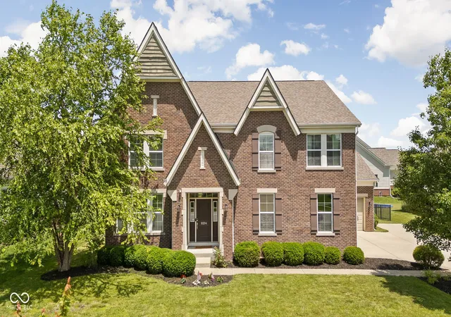 Homes for sale in Zionsville, IN | 9204 Brookstone Pl, Zionsville, IN 46077 | MLS# 22108594
