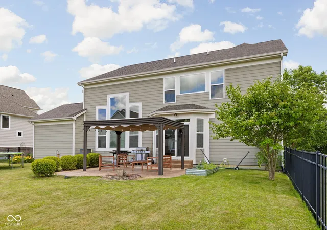 Homes for sale in Zionsville, IN | 9204 Brookstone Pl, Zionsville, IN 46077 | MLS# 22108594