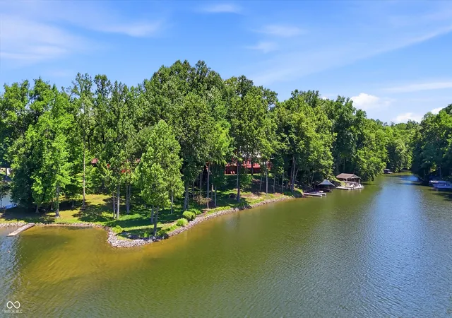 Homes for sale in Trafalgar, IN | 7540 S Susan Ln, Trafalgar, IN 46181 | MLS# 22108600