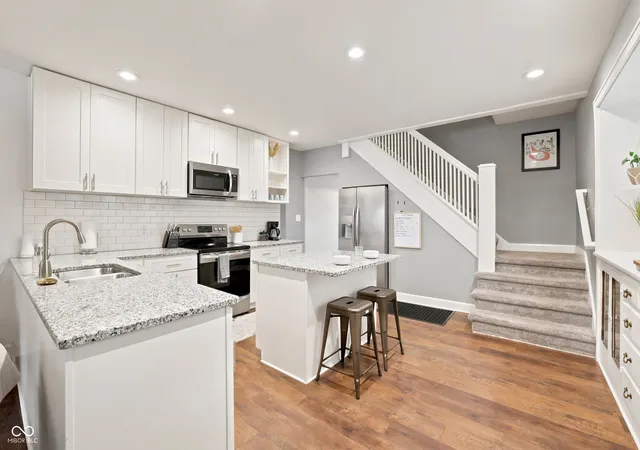 3rd image of 1524 S East St, Indianapolis, IN 46225 | MLS# 22108632