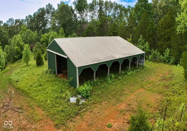Homes for sale in Medora, IN | 5201 S County Road 1250 W, Medora, IN 47260 | MLS# 22108676