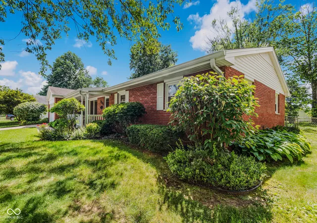 4th image of 3142 Fairlawn Dr, Columbus, IN 47203 | MLS# 22108679