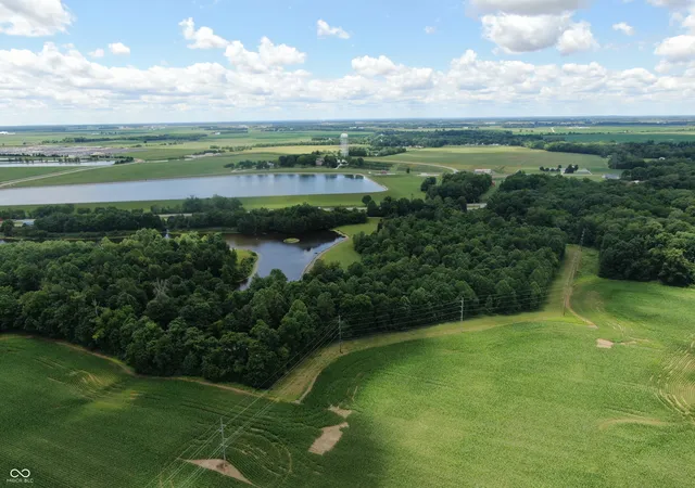 3rd image of 3188 W Frontage Rd, Greensburg, IN 47240 | MLS# 22108684