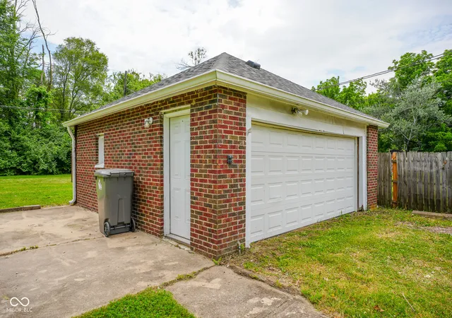 Photo 3 of Sale Pending at 6481 Jackson St, Indianapolis, IN 46241 | MLS# 22108703 | Listing updated on 2026-08-24