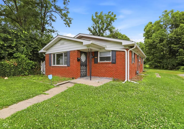 Photo 1 of Single family home for sale at 1154 W 37th Street, Indianapolis, IN 46208 | MLS# 22108721 | Listing updated on 2026-09-26