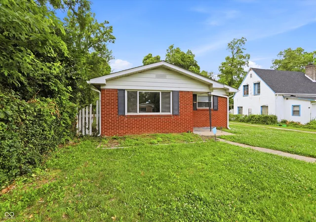 Photo 3 of Single family home for sale at 1154 W 37th Street, Indianapolis, IN 46208 | MLS# 22108721 | Listing updated on 2026-09-26