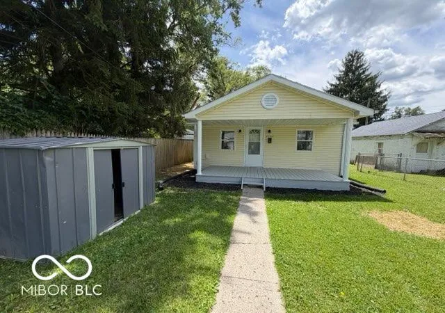 Homes for sale in New Castle, IN | 2703 Spring St, New Castle, IN 47362 | MLS# 22108742