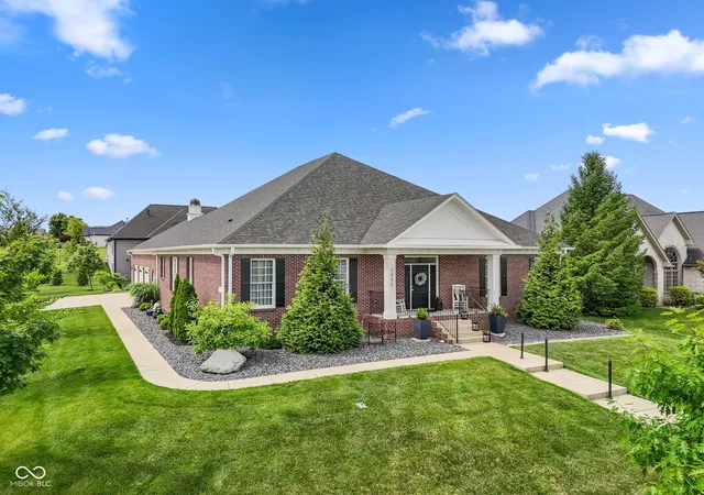 1st image of 2888 Cromwell Ct, Greenwood, IN 46143 | MLS# 22108744