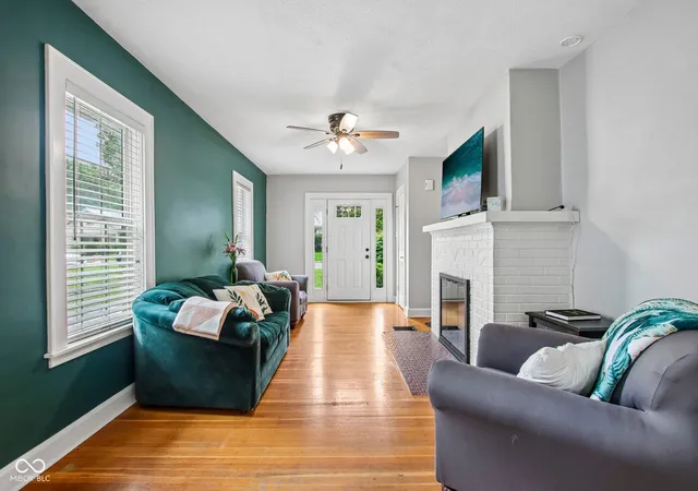 Photo 3 of Single family home for sale at 4833 Hinesley Ave, Indianapolis, IN 46208 | MLS# 22108753 | Listing updated on 2026-08-30