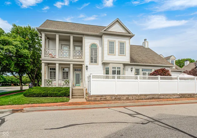 2nd image of 4210 Statesmen Dr, Indianapolis, IN 46250 | MLS# 22108786