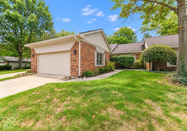Photo 2 of Condo for sale at 5225 Whisperwood Ln, Indianapolis, IN 46226 | MLS# 22108804 | Listing updated on 2026-10-02