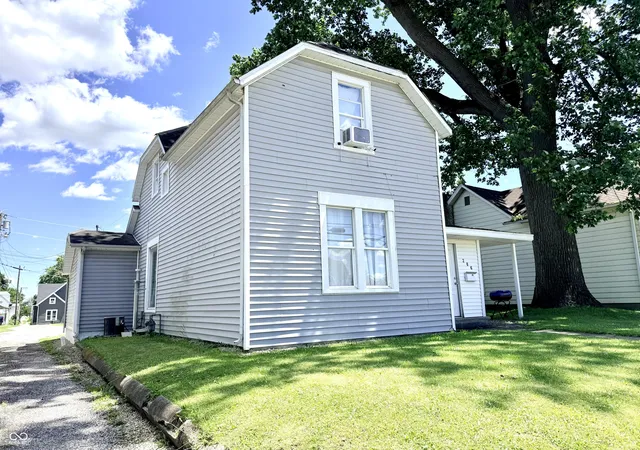 Homes for sale in Crawfordsville, IN | 206 Whitlock Ave, Crawfordsville, IN 47933 | MLS# 22108821