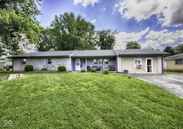 2nd image of 609 Carolyne St, Martinsville, IN 46151 | MLS# 22108826