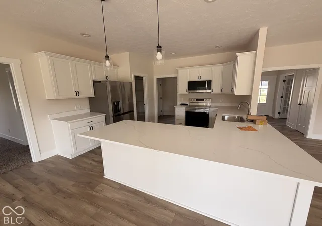 Photo 4 of Single family home for sale at 5 Pine Hills Ct, Crawfordsville, IN 47933 | MLS# 22108834 | Listing updated on 2026-10-02