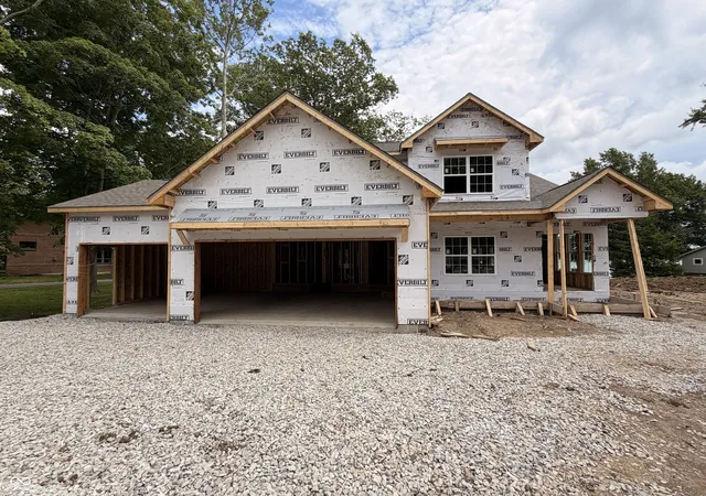 Homes for sale in Fillmore, IN | 268 Mill Springs, Fillmore, IN 46128 | MLS# 22108850