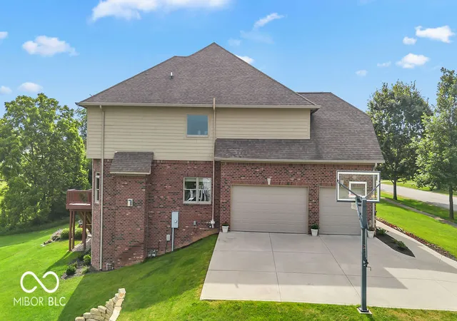 2nd image of 1463 E Commander Ct, Bloomington, IN 47401 | MLS# 22108872