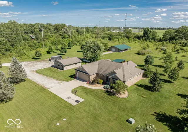 Photo 3 of Single family home for sale at 603 W 216th Street, Sheridan, IN 46069 | MLS# 22108874 | Listing updated on 2026-09-29