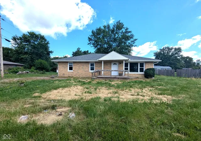 Photo 1 of Single family home for sale at 674 W 300 North, Anderson, IN 46011 | MLS# 22108875 | Listing updated on 2026-08-03