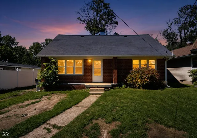 2nd image of 4916 E 39th St, Indianapolis, IN 46226 | MLS# 22108884