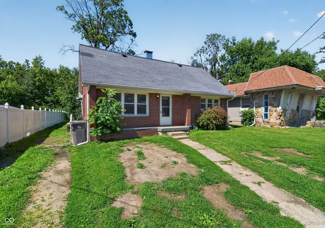 Photo 3 of Single family home for sale at 4916 E 39th Street, Indianapolis, IN 46226 | MLS# 22108884 | Listing updated on 2026-09-12