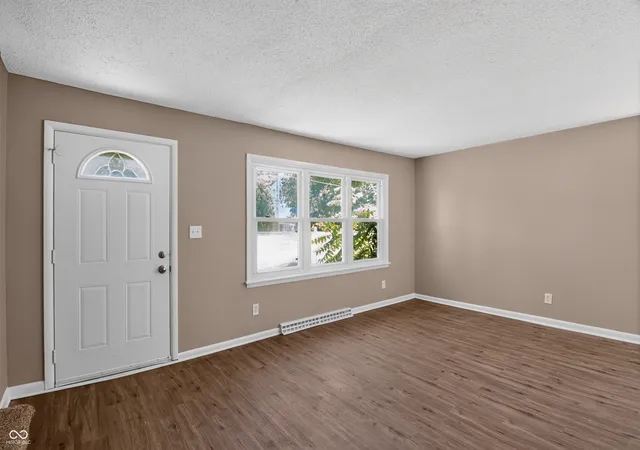 Photo 4 of Single family home for sale at 4916 E 39th Street, Indianapolis, IN 46226 | MLS# 22108884 | Listing updated on 2026-09-12