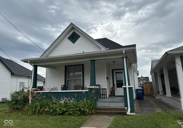 1st image of 219 W Locust, Shelbyville, IN 46176 | MLS# 22108891