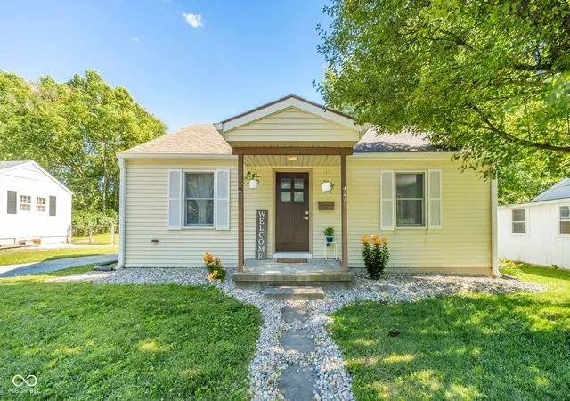 Homes for sale in Middletown, IN | 421 Columbia Ave, Middletown, IN 47356 | MLS# 22108925